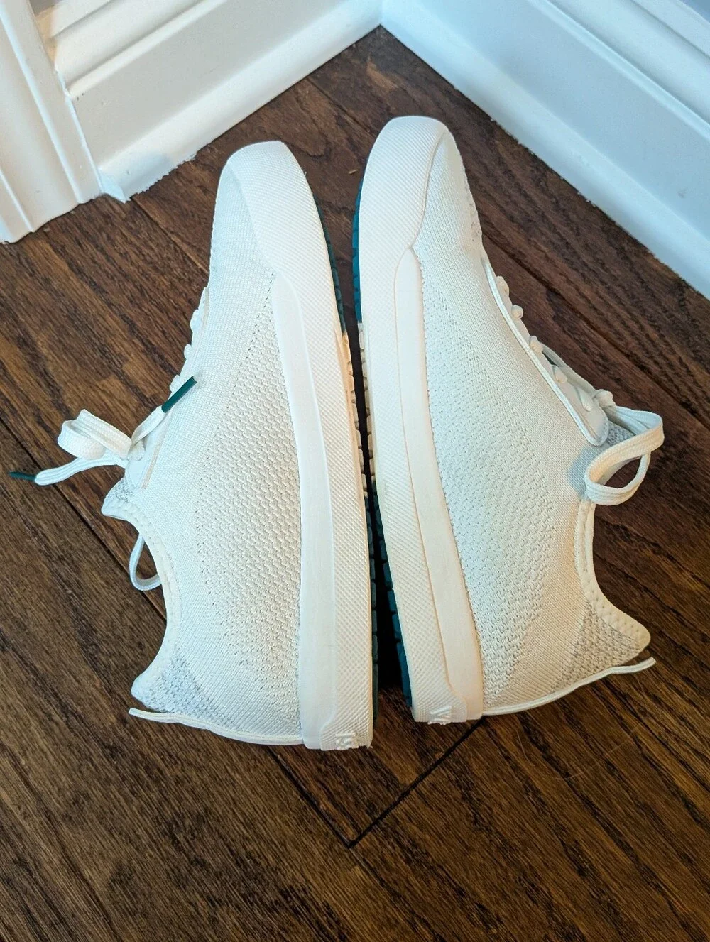 Vessi Women's White Weekend Sneakers Casual Size 7